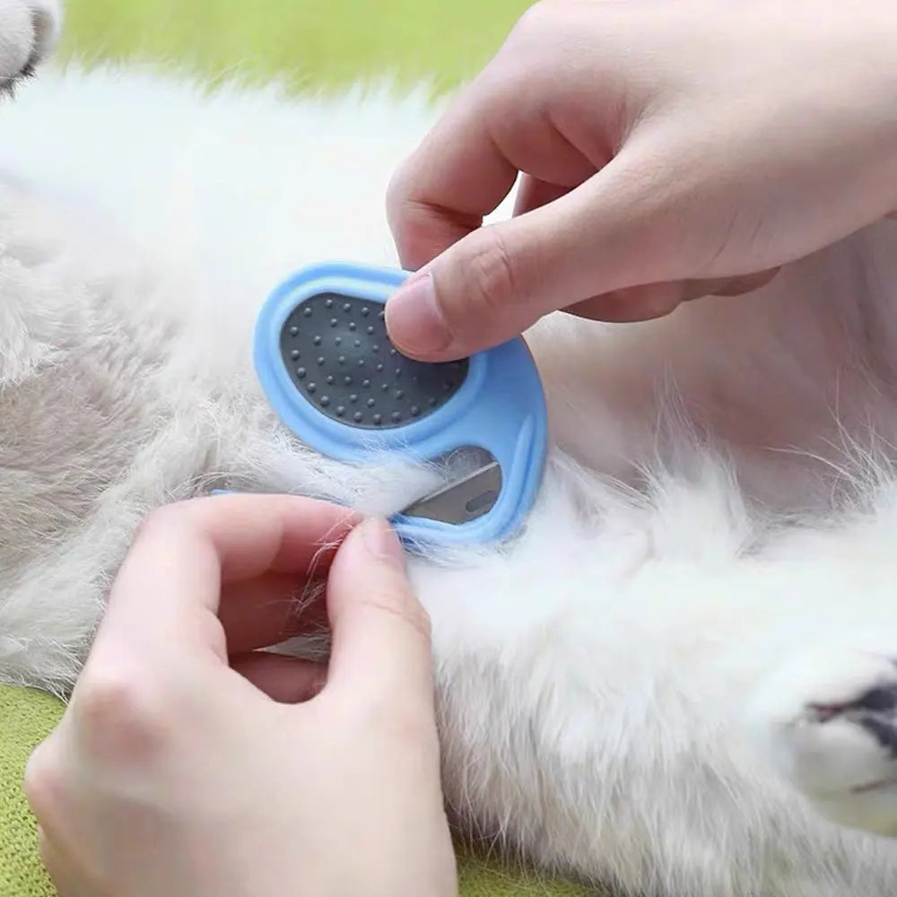 GroomMaster Pet Comb: Knot & Hair Cutter Brush